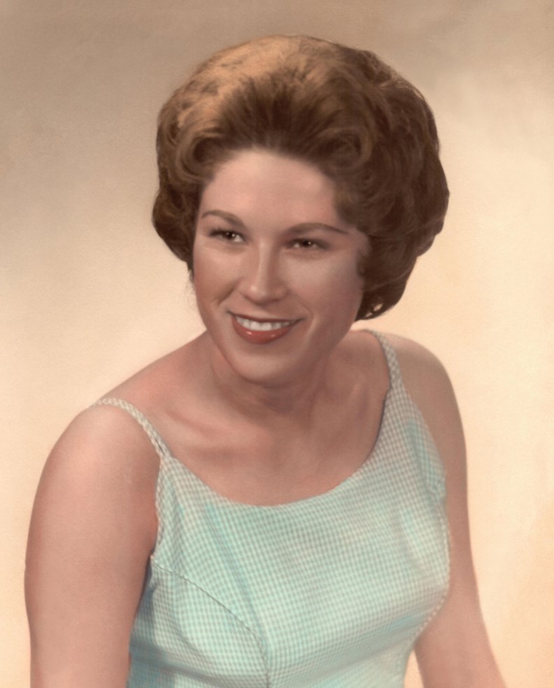 Obituary of Gloria Ana Ochoa