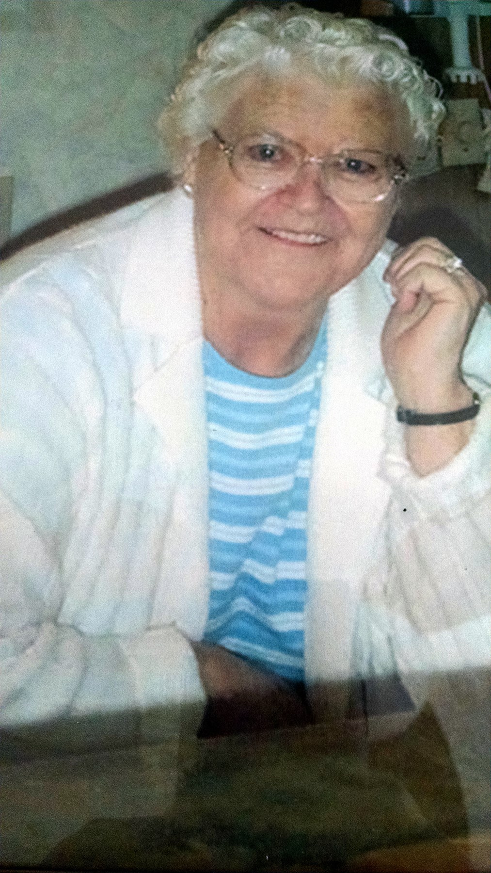 Obituario de Belle Monson