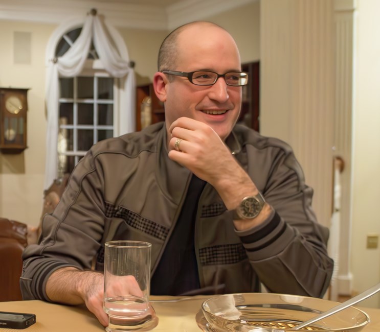 Obituary of Ari William Charney