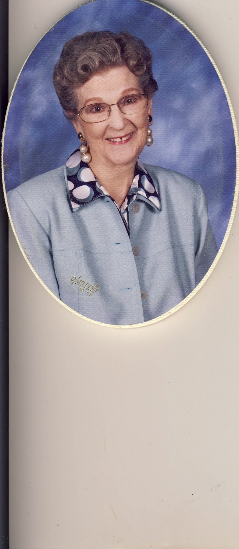 Obituary of Laura Beatrice Lewis