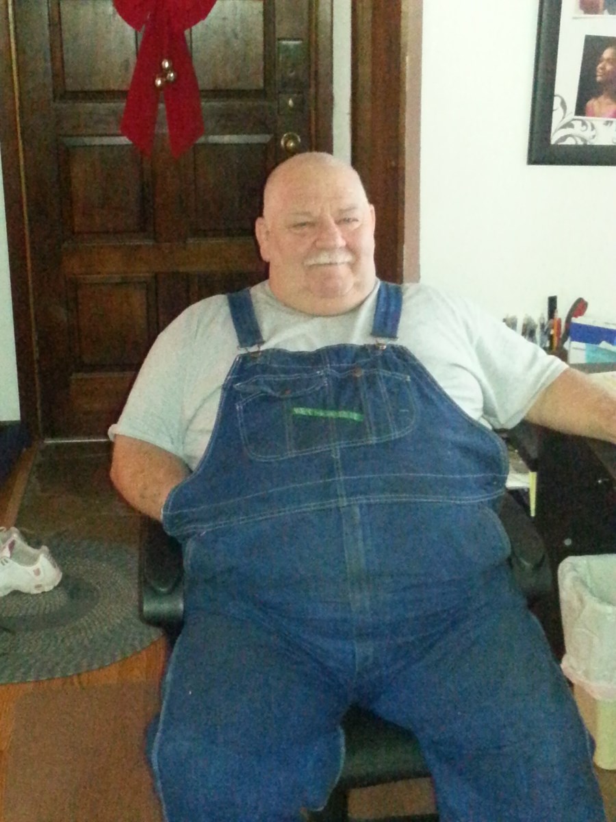 Obituary of Howard E Morris