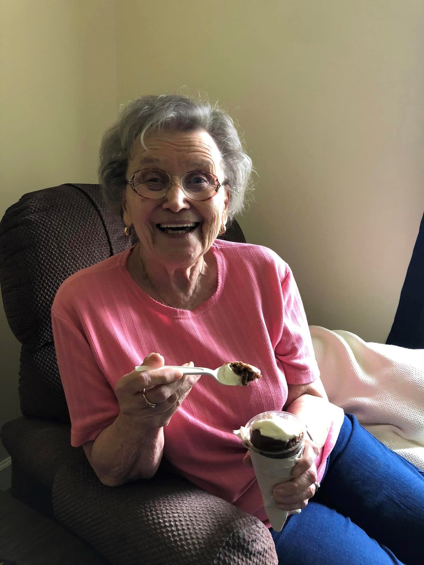 Obituary of Evelyn Wagenhauser
