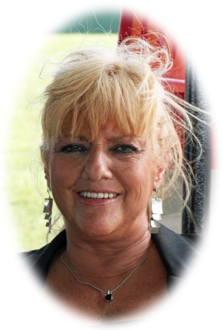 Obituary of Lisa Naughton