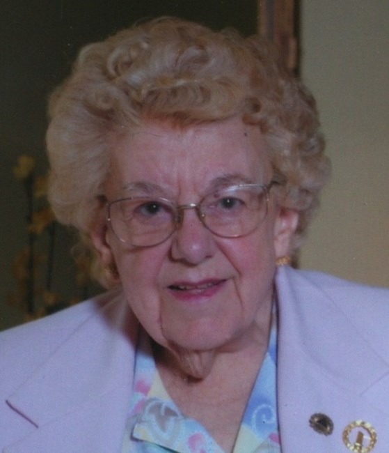 Obituary of Evelyn May Burden