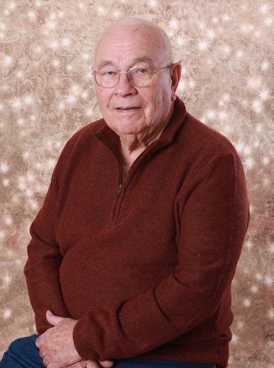 Obituary of Howard Earl Wood