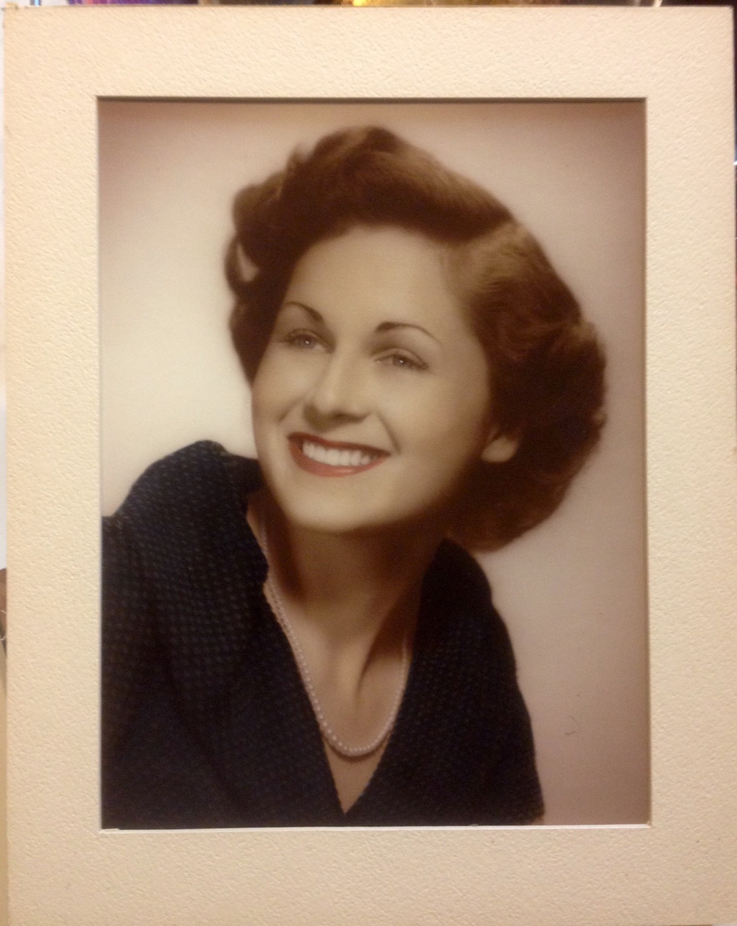 Obituary of Mrs. Dorothy Thomas