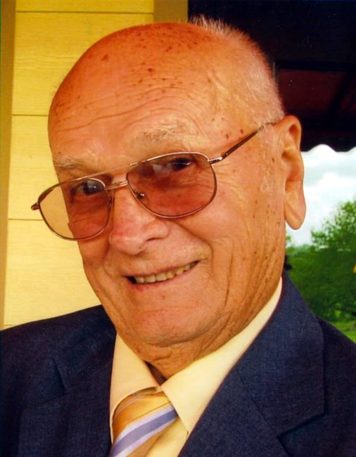 Obituario de Joseph E. Dec