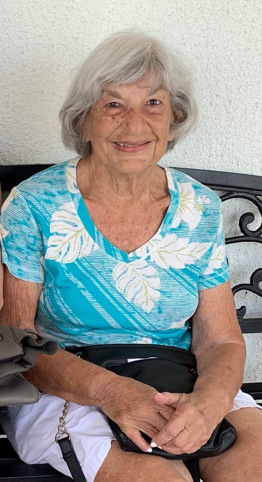 Obituary of Sara Sivak