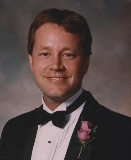 Obituary of Robert M. Gnefkow