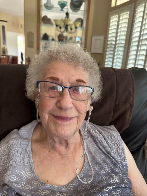 Obituary of Phyllis Watkins
