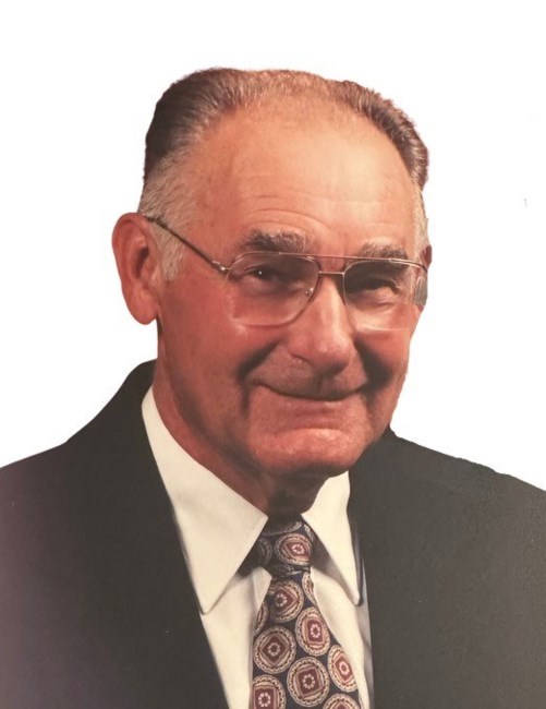 Obituario de Donald D. Uhazie