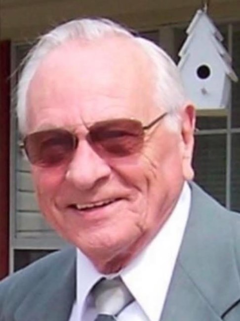 Obituary of Paul M Davis