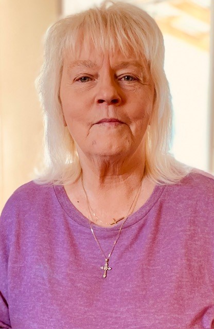 Obituary of Linda Marie Coulon Fernandez