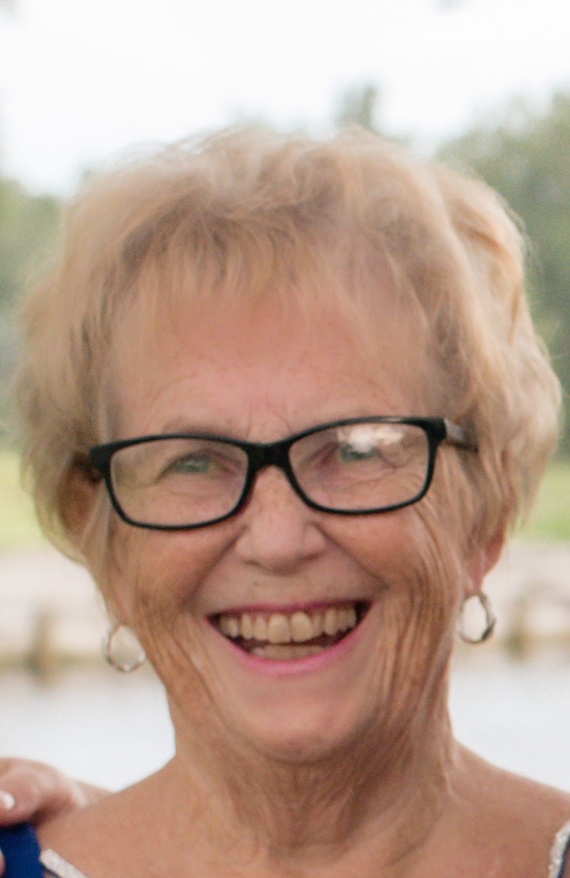 Obituary of Virginia "Ginny" June Farrell