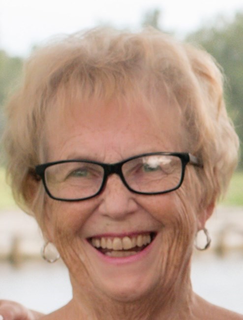 Obituary of Virginia "Ginny" June Farrell