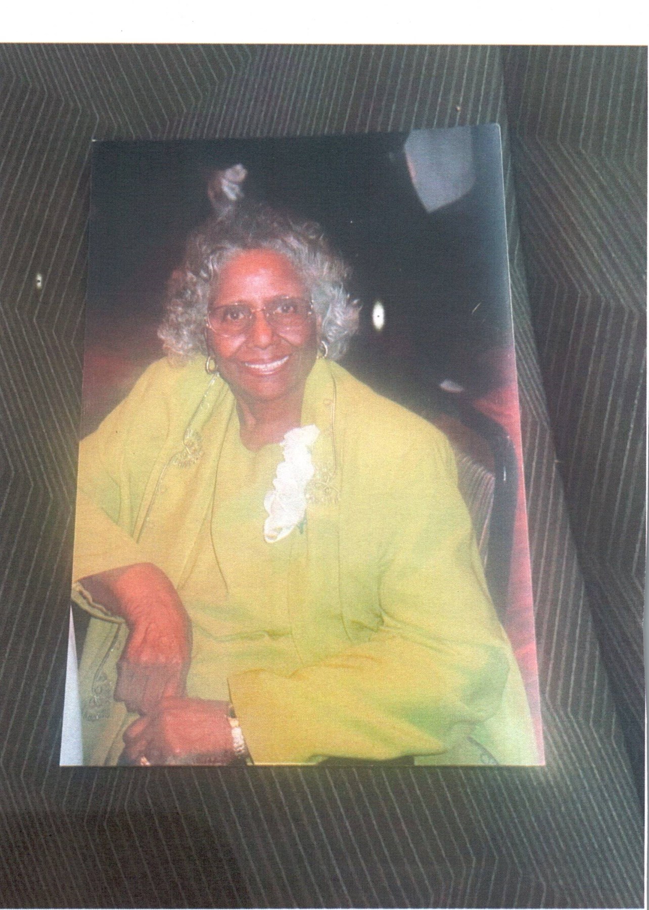 Obituary of Ophelia Barrow Jones