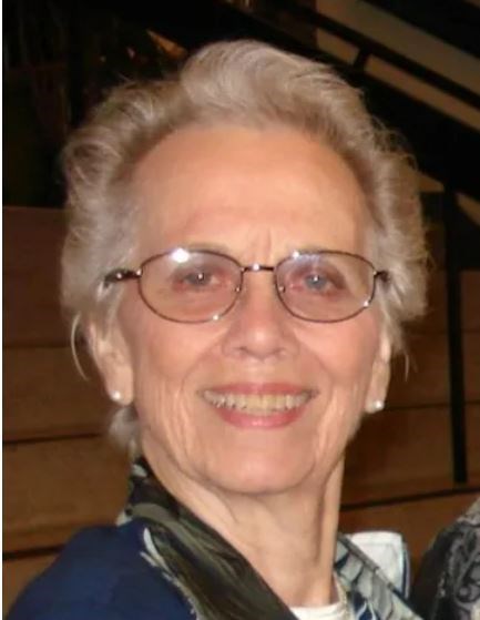 Obituary of Barbara Elizabeth Holmes