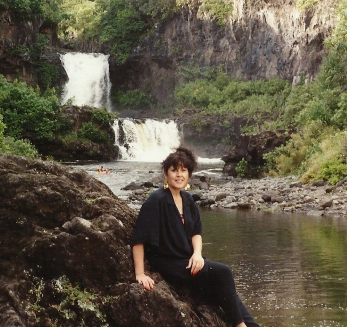 Obituary of Genevieve G Johnson