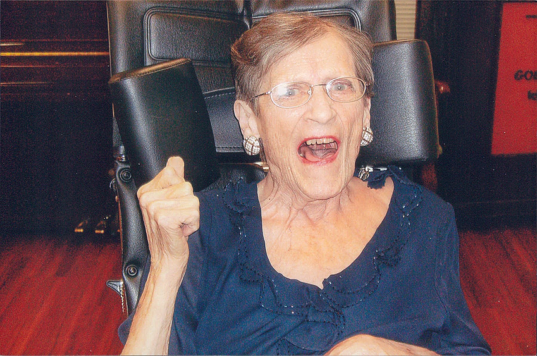 Obituary of Edna Mae Knight