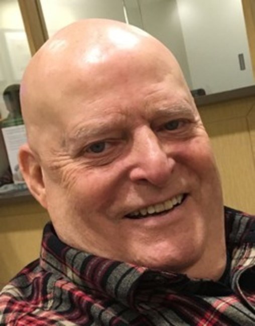 Avis de décès de James E. Simmons