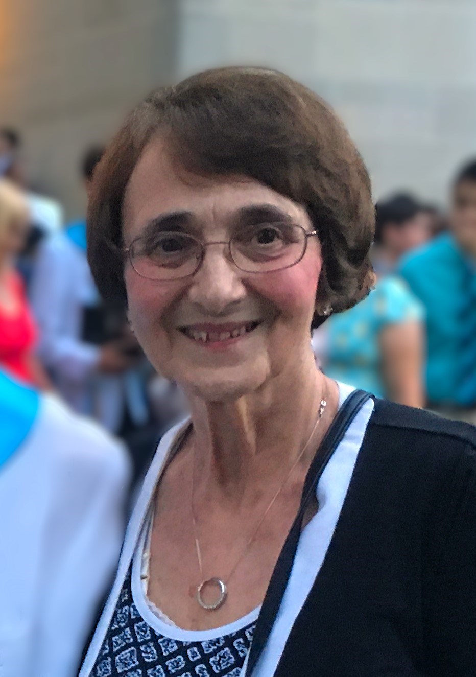 Obituary of Mary Louise Valencia