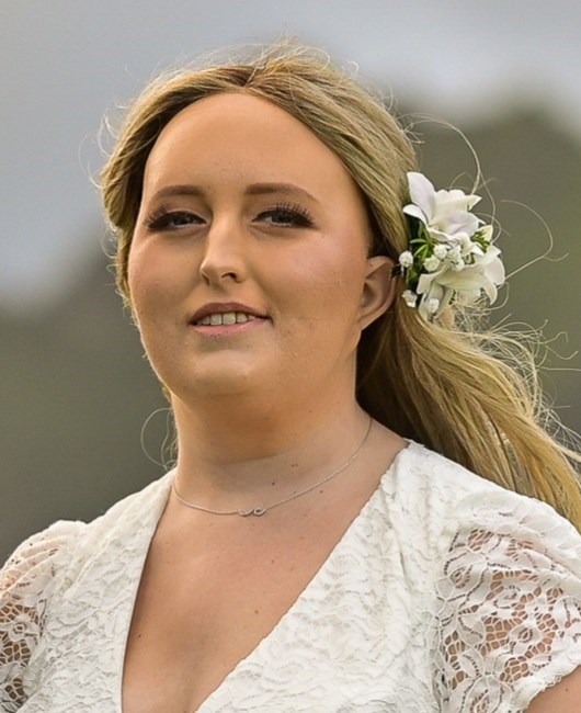 Obituary of Lindsey Rose Buker