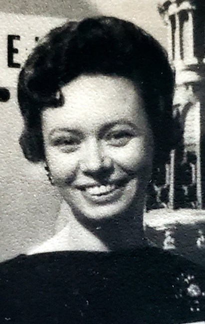Obituary of Evelyn Jones Raper
