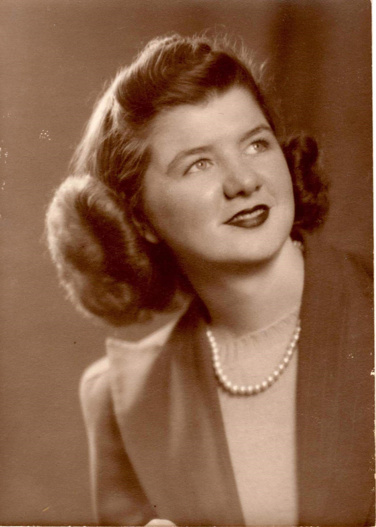 Obituary of Evelyn Isabel Fischer