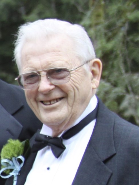 Obituary of Morris A Peterson