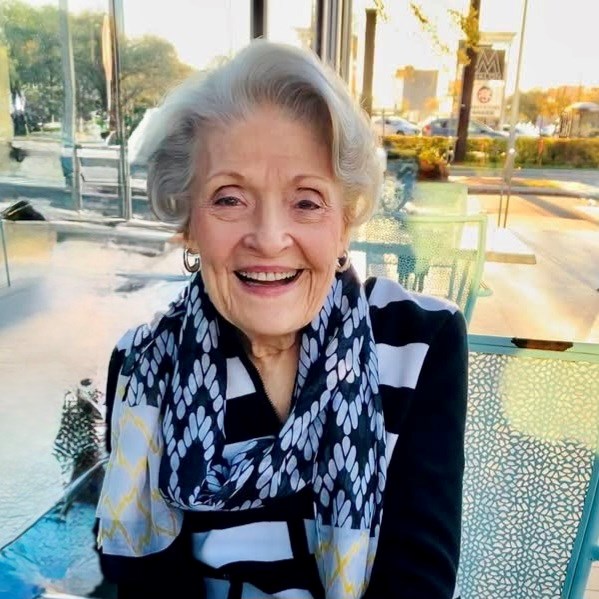 Obituary of Mary Lou Viada