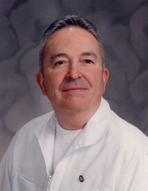 Obituario de Fred R. Moore