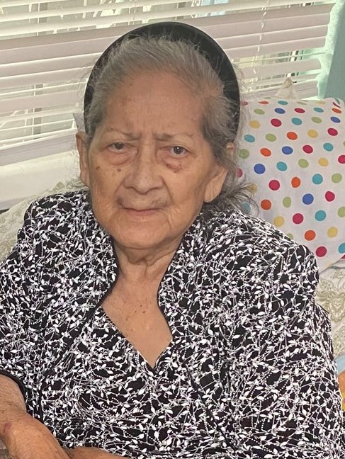 Obituary of Josefina De León