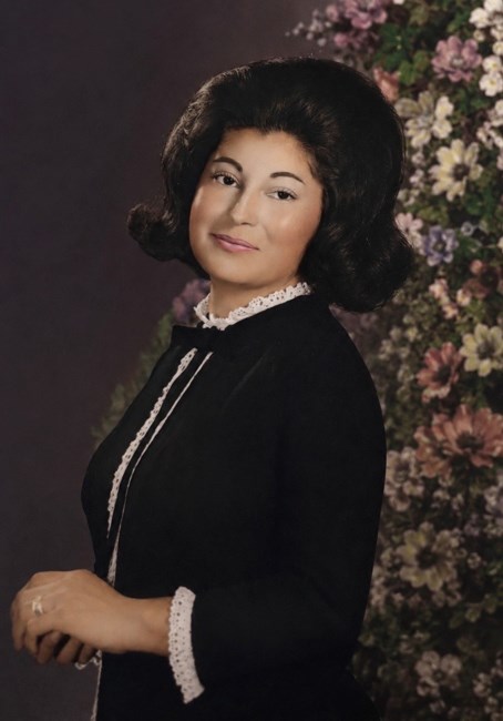 Obituary of Lola V Fragoso