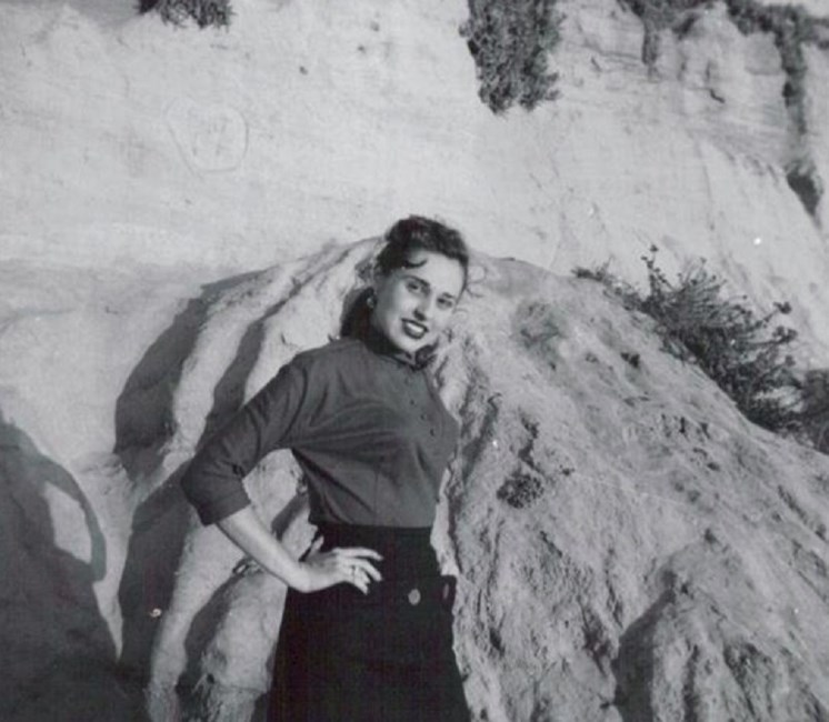 Obituary of Harriet Pfeffer