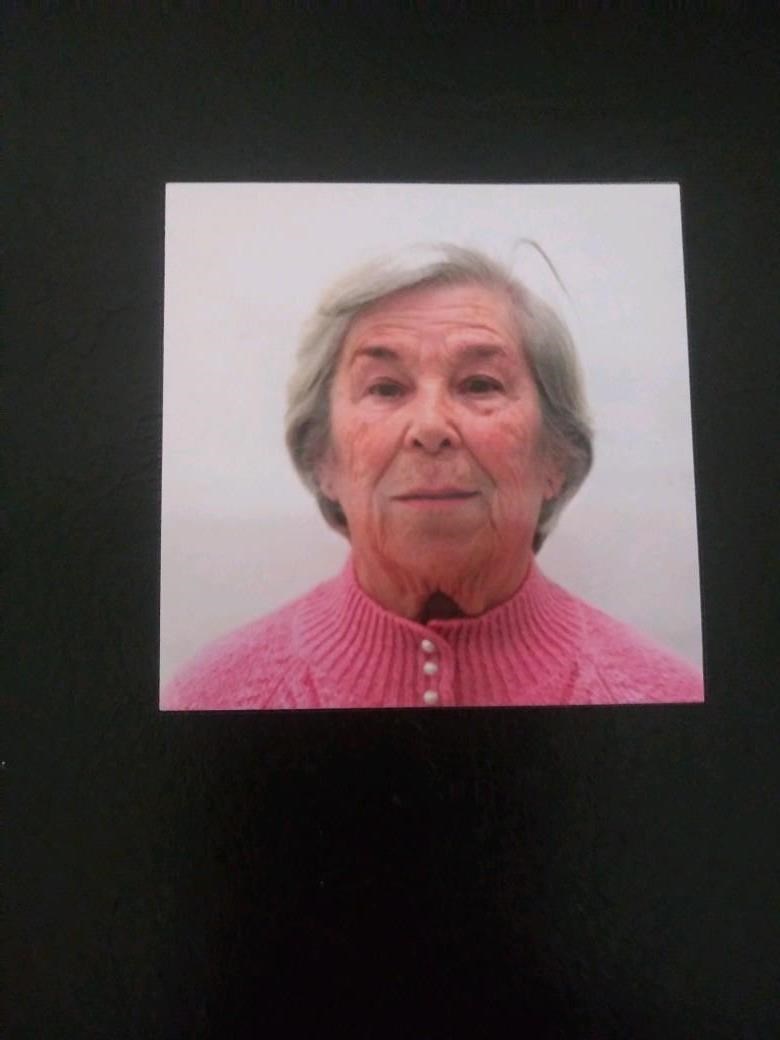 Obituary of Anamarie DeWolf