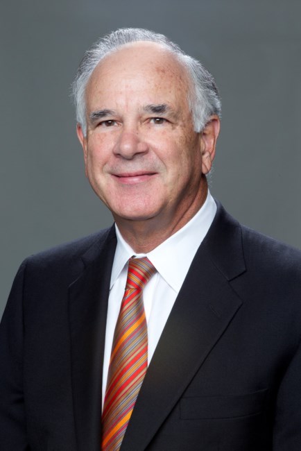 Obituario de James Earl Holden