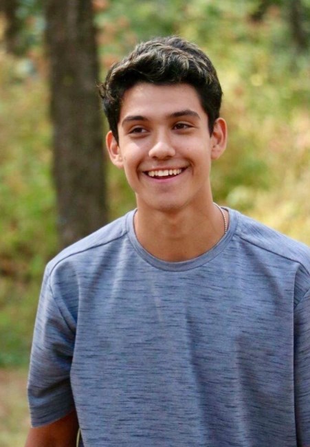 Obituary of Erik Robert Farias