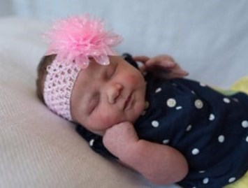 Obituary of Kenzlee Faith Renee Holsinger