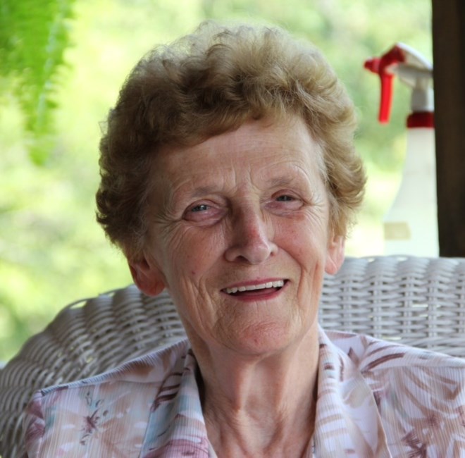 Obituary of Nina Reeves