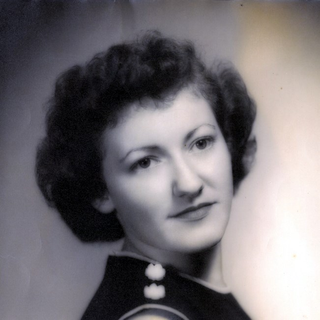 Obituary of Helen "Mickey" Barberot Bernier