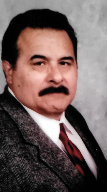 Obituario de O. Gilbert Chavez