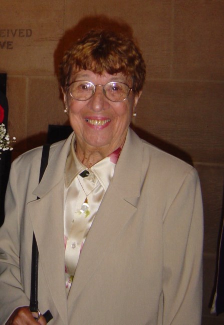 Obituario de Rita Claire Dee