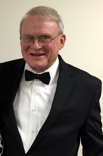 Obituary of Lindsay Lee Robertson