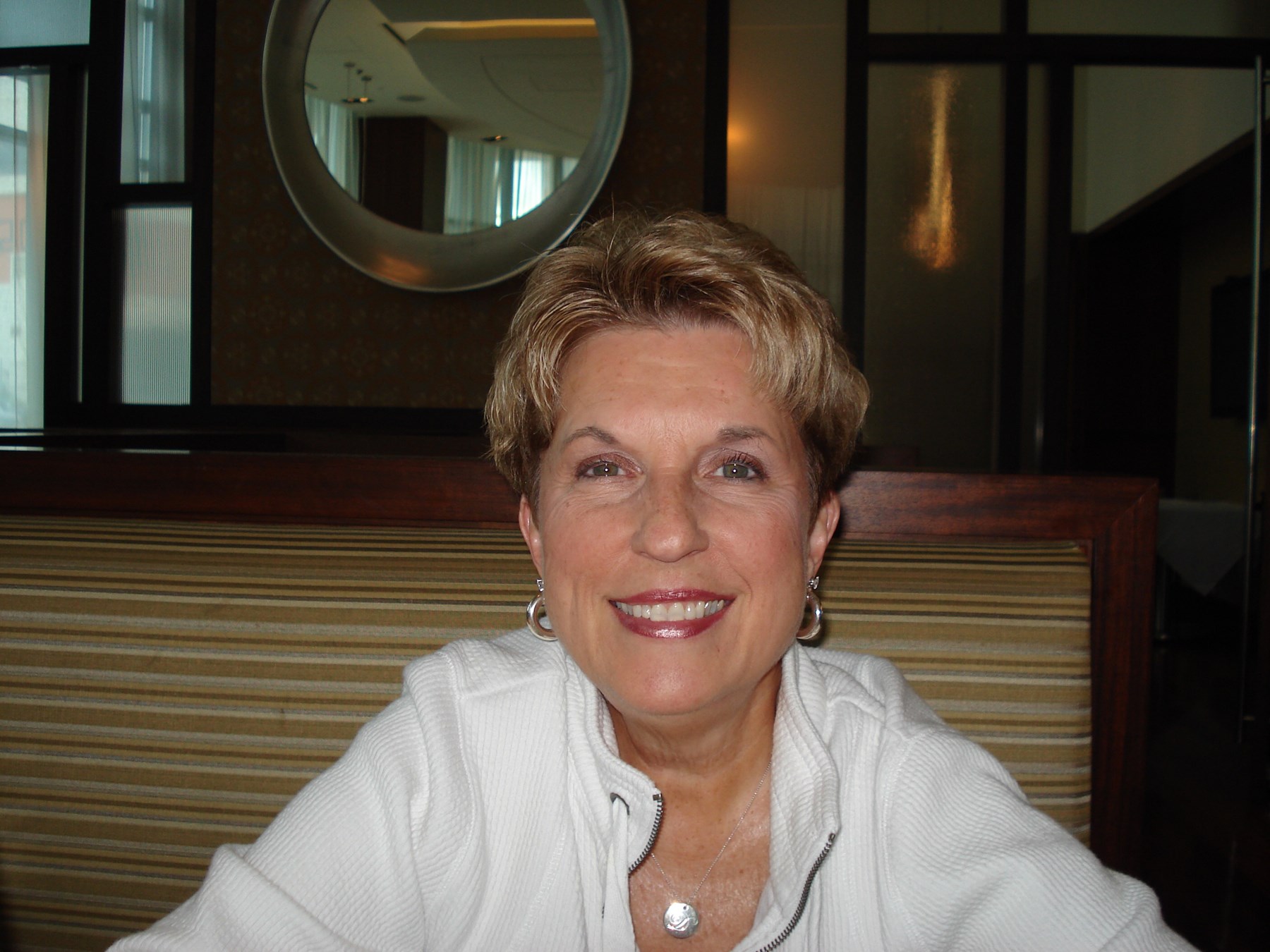 Obituary of Donna Warnick McKnight