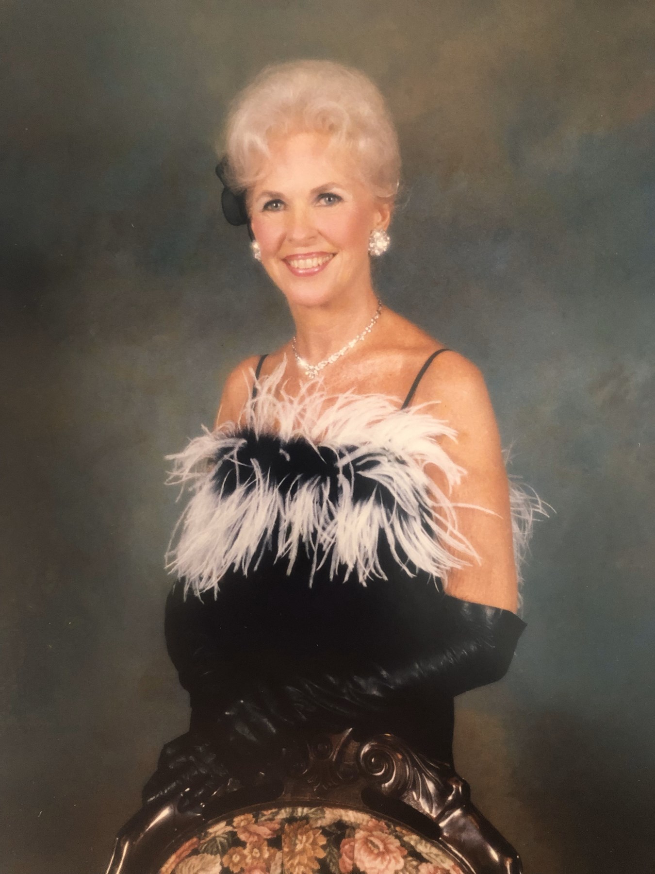 Obituary of Betty Wray Lodewick