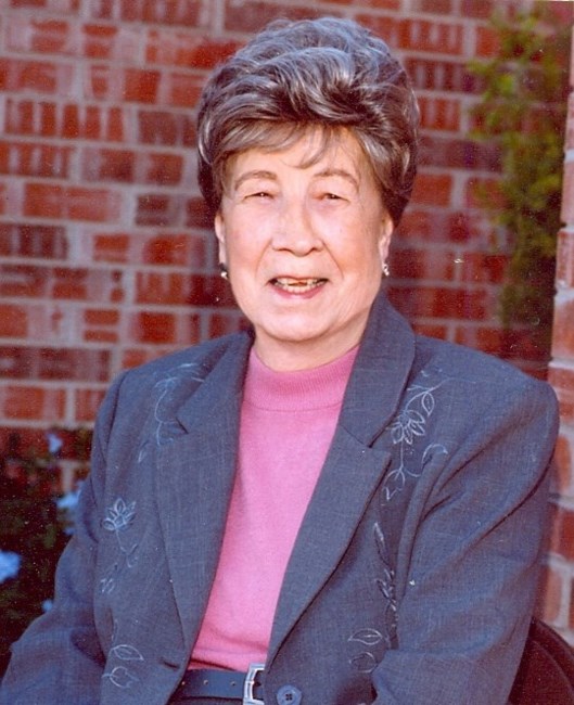 Obituary of Laura Muriel Hunt Edwards