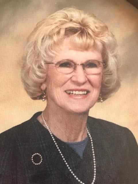 Obituary of Peggy Lou Slavens