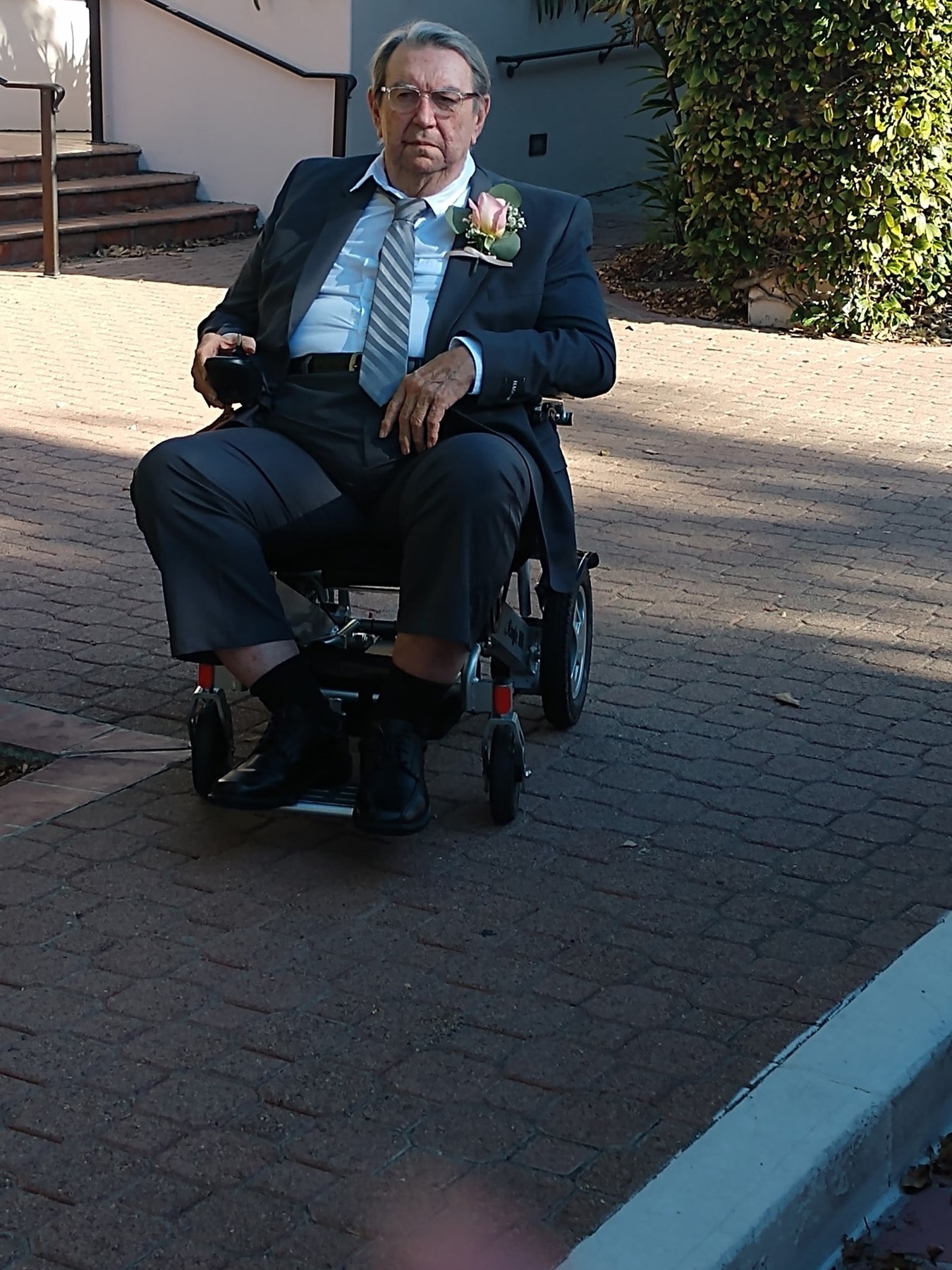 Obituary of Douglas Earl Johnston Sr.