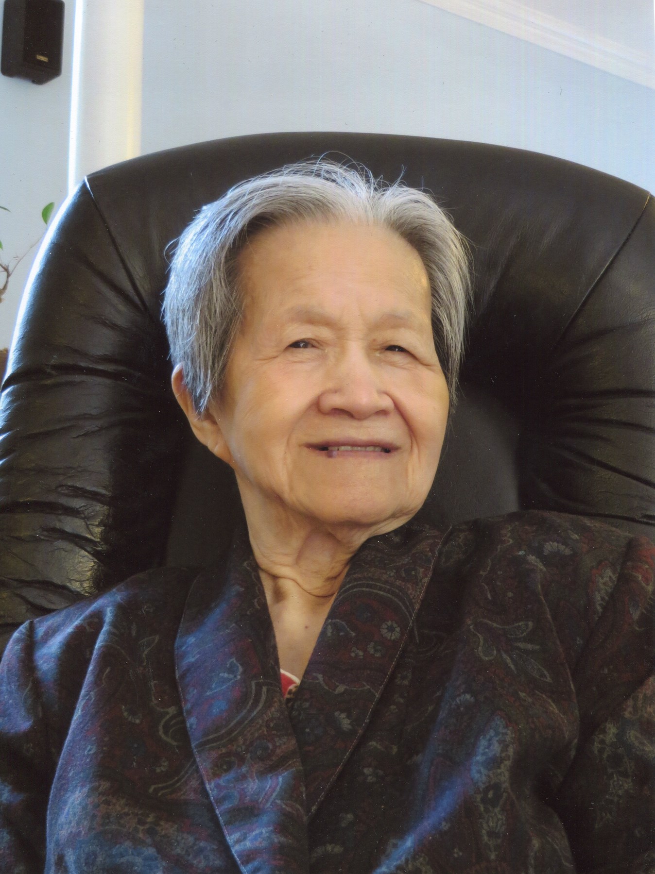 Obituary of Suong Ngoc Bui