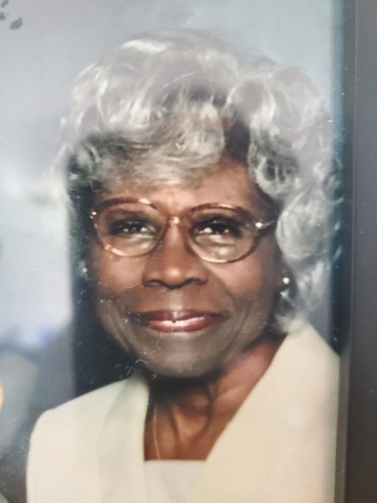 Obituary of Ethel Lee Mills